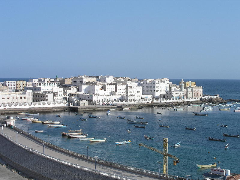 2007-10-12_15-50-07_almukalla_002.jpg - AL MUKALLA : Le port