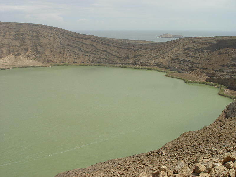 2007-10-13_12-24-36_birali_032.jpg - Cratère de BIR ALI