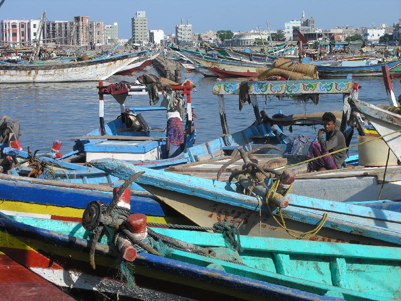 2007-10-19_08-29-23_hodeidah_046.jpg - Al Hodeidah :le port